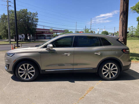 2019 Lincoln Nautilus Select