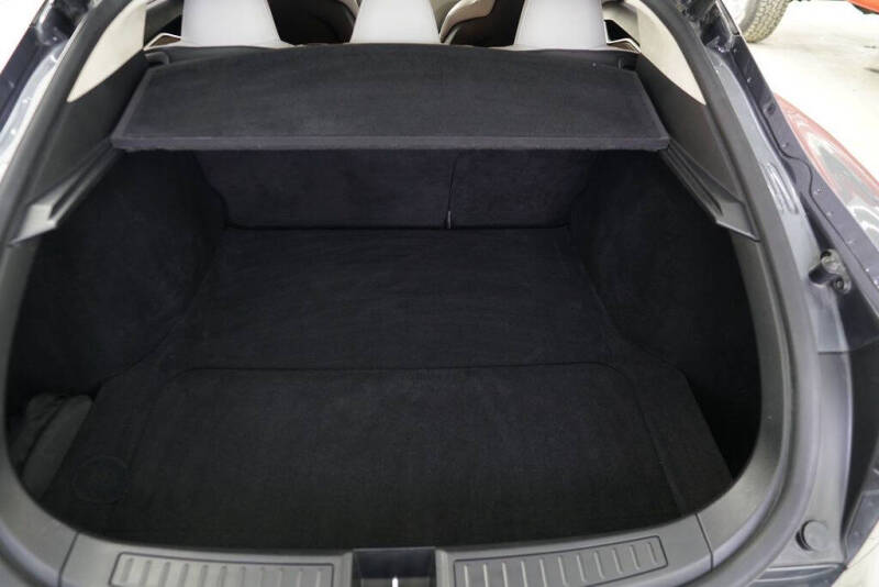 2015 Tesla Model S