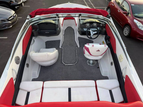 2013 Four Winns 200H