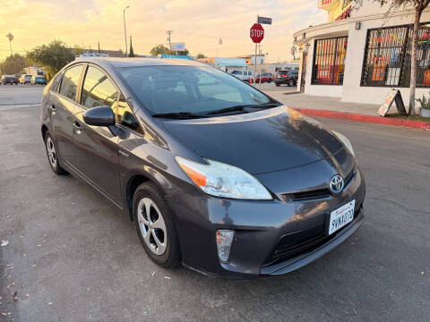 2012 Toyota Prius Two