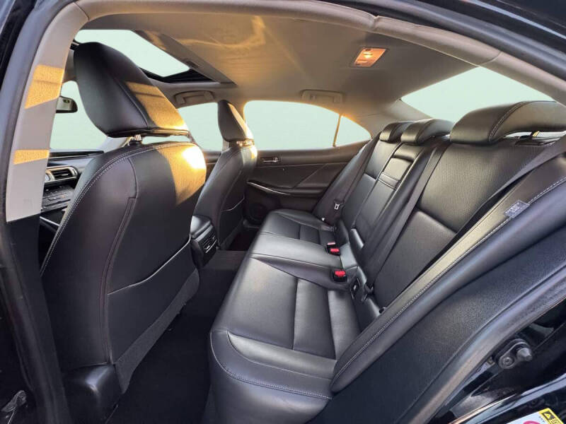 2016 Lexus IS 300