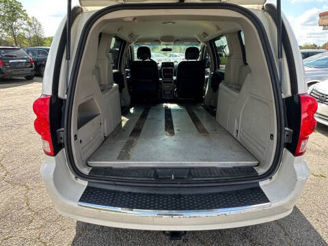 2012 RAM C/V