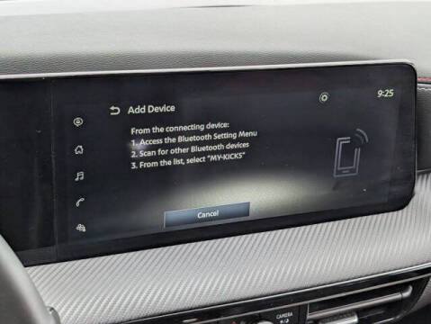 2025 Nissan Kicks SR