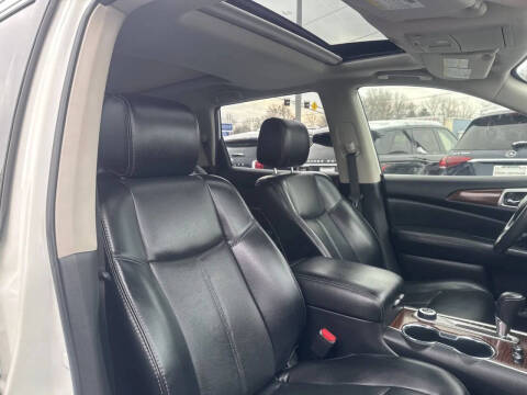 2017 Nissan Pathfinder Platinum