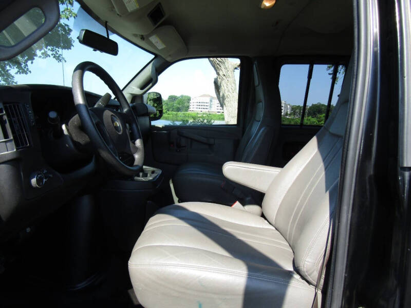 2018 Chevrolet Express LS 2500