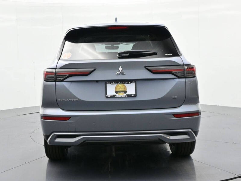 2025 Mitsubishi Outlander SE