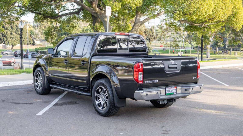 2020 Nissan Frontier SV