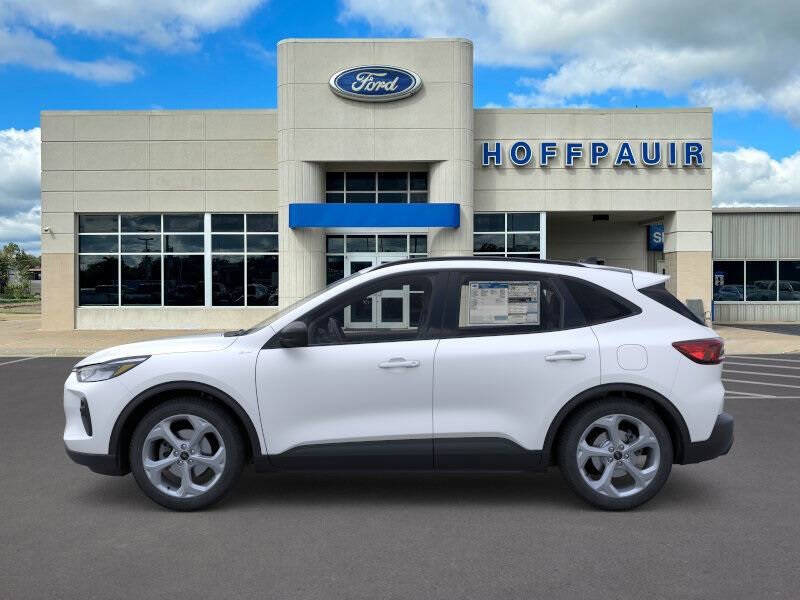 2025 Ford Escape Hybrid ST-Line