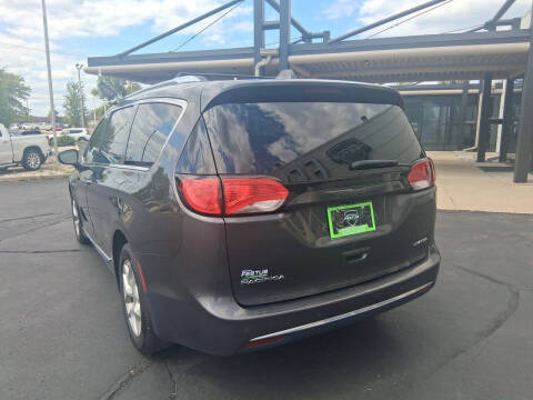 2020 Chrysler Pacifica Limited