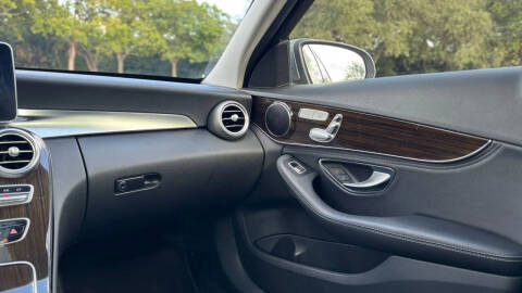 2016 Mercedes-Benz C-Class