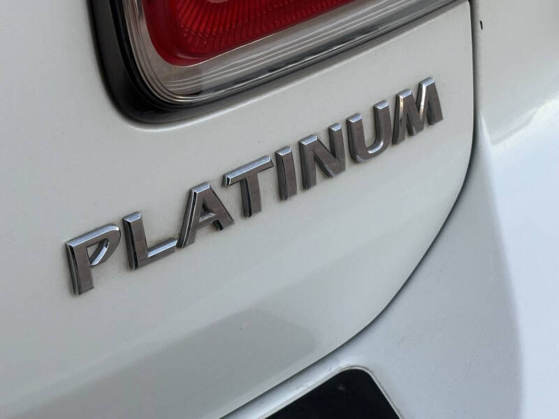 2017 Nissan Armada Platinum