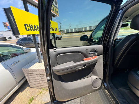 2013 GMC Yukon XL SLT