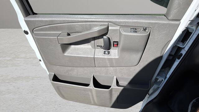2024 Chevrolet Express 2500