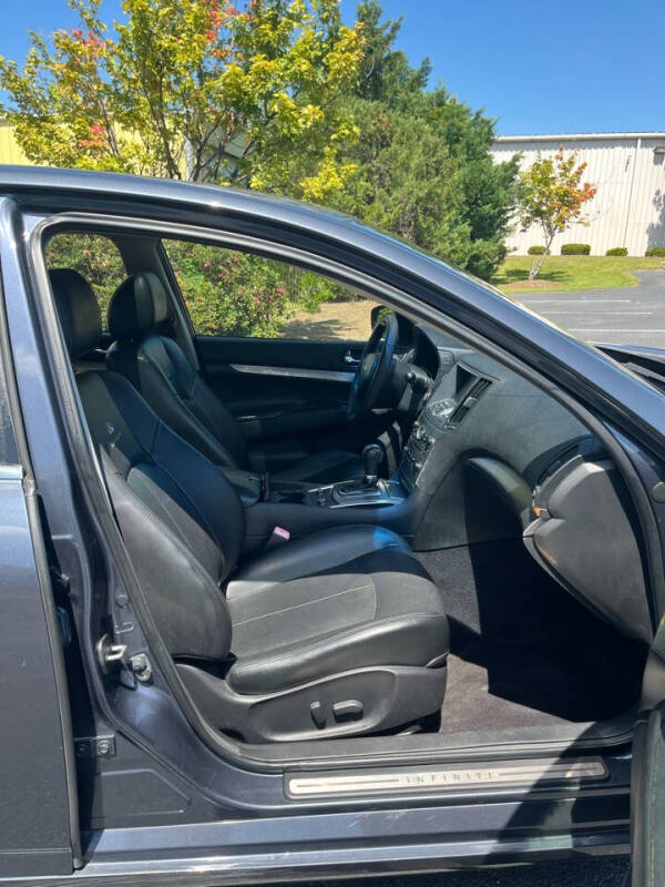 2012 INFINITI G Sedan Limited Edition photo 13