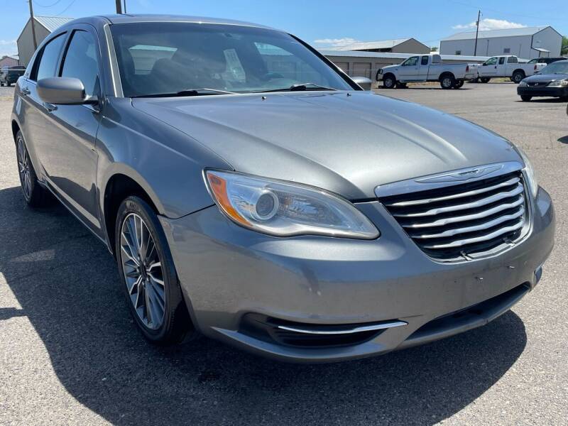 2013 Chrysler 200 for sale at BB Wholesale Auto in Fruitland ID