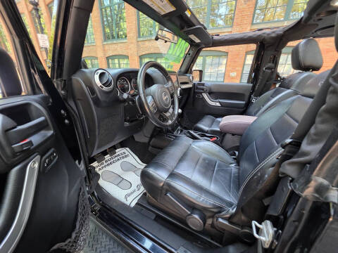 2012 Jeep Wrangler Sahara