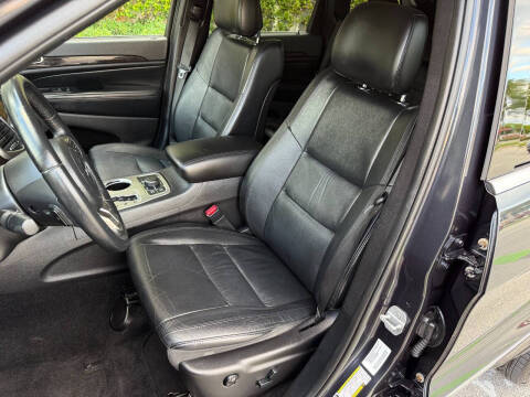 2012 Jeep Grand Cherokee Laredo