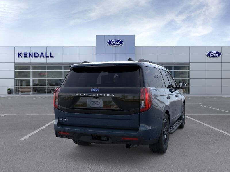 2025 Ford Expedition Active