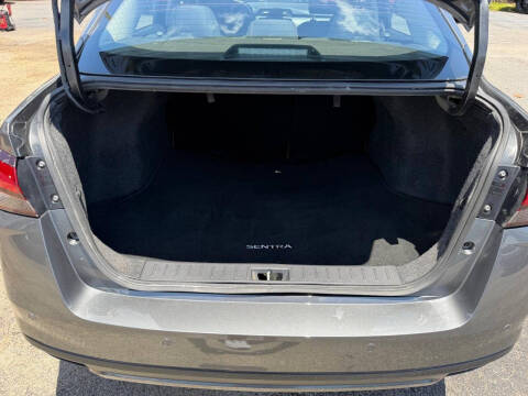 2024 Nissan Versa SR