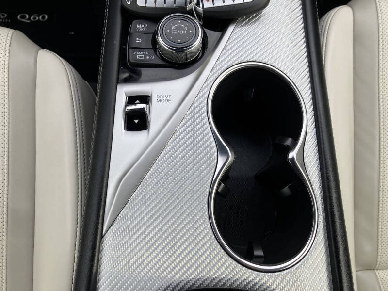 2017 Infiniti Q60 Red Sport 400