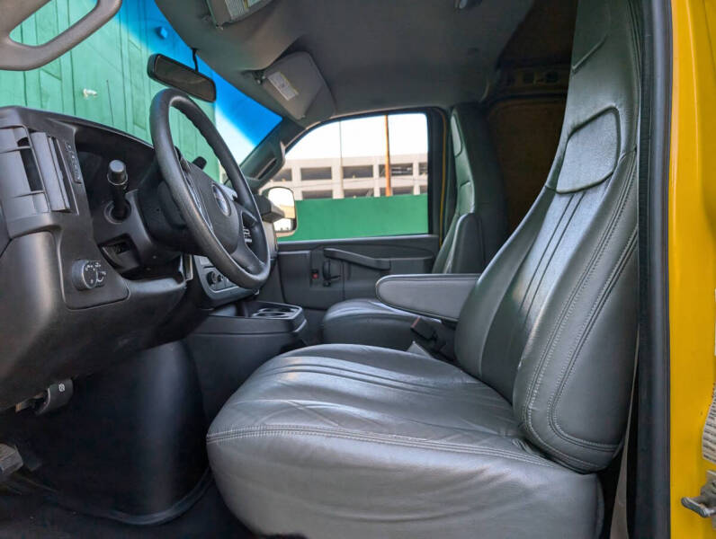 2018 GMC Savana 2500