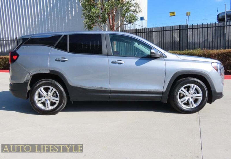 2024 GMC Terrain SLE
