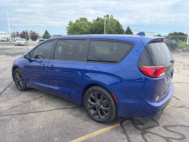 2020 Chrysler Pacifica Touring