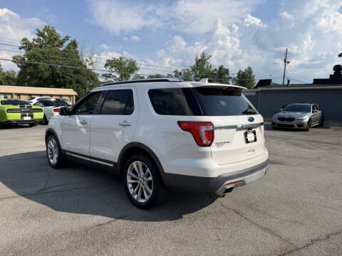 2017 Ford Explorer Platinum