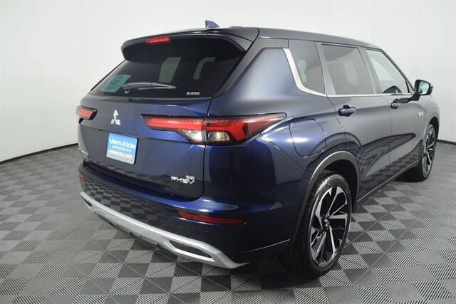 2025 Mitsubishi Outlander PHEV SE