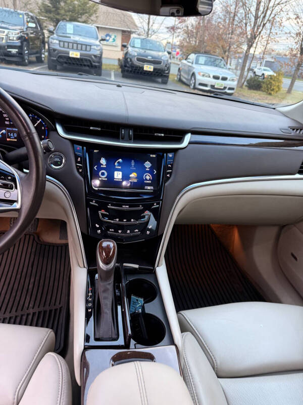 2014 Cadillac XTS Luxury Collection