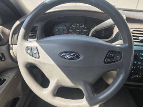 2003 Ford Taurus SES
