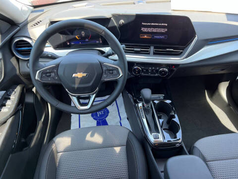 2024 Chevrolet Trax LT