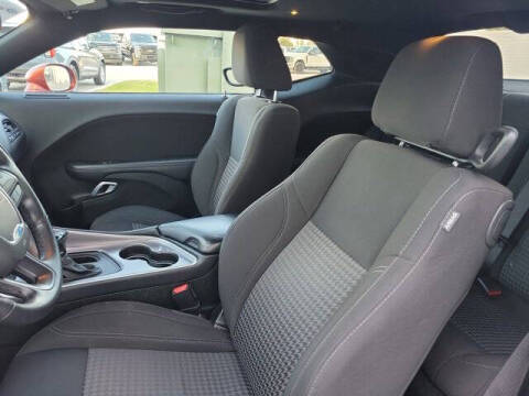 2022 Dodge Challenger SXT