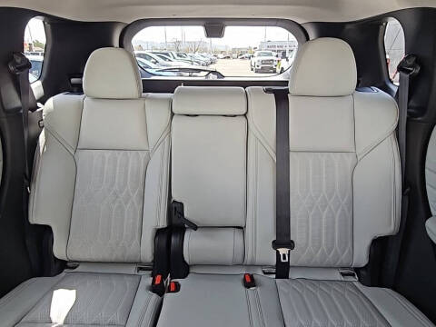 2025 Mitsubishi Outlander SEL Platinum Edition