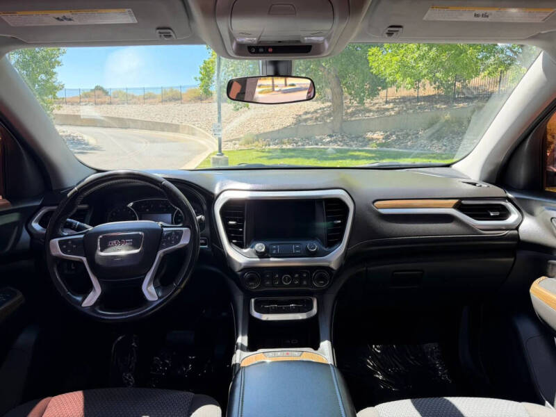 2020 GMC Acadia SLE