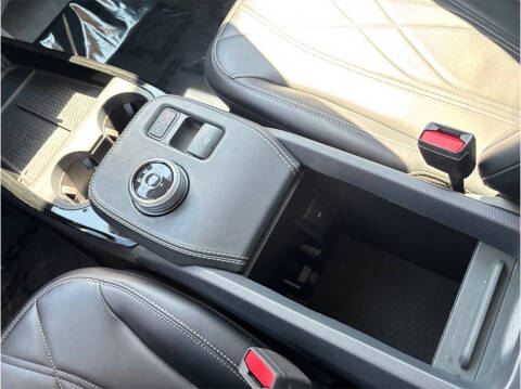 2022 Ford Mustang Mach-E Select