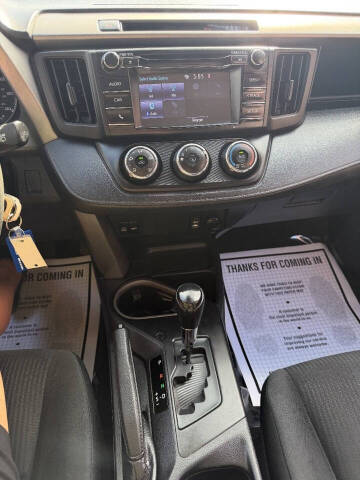 2017 Toyota RAV4 LE