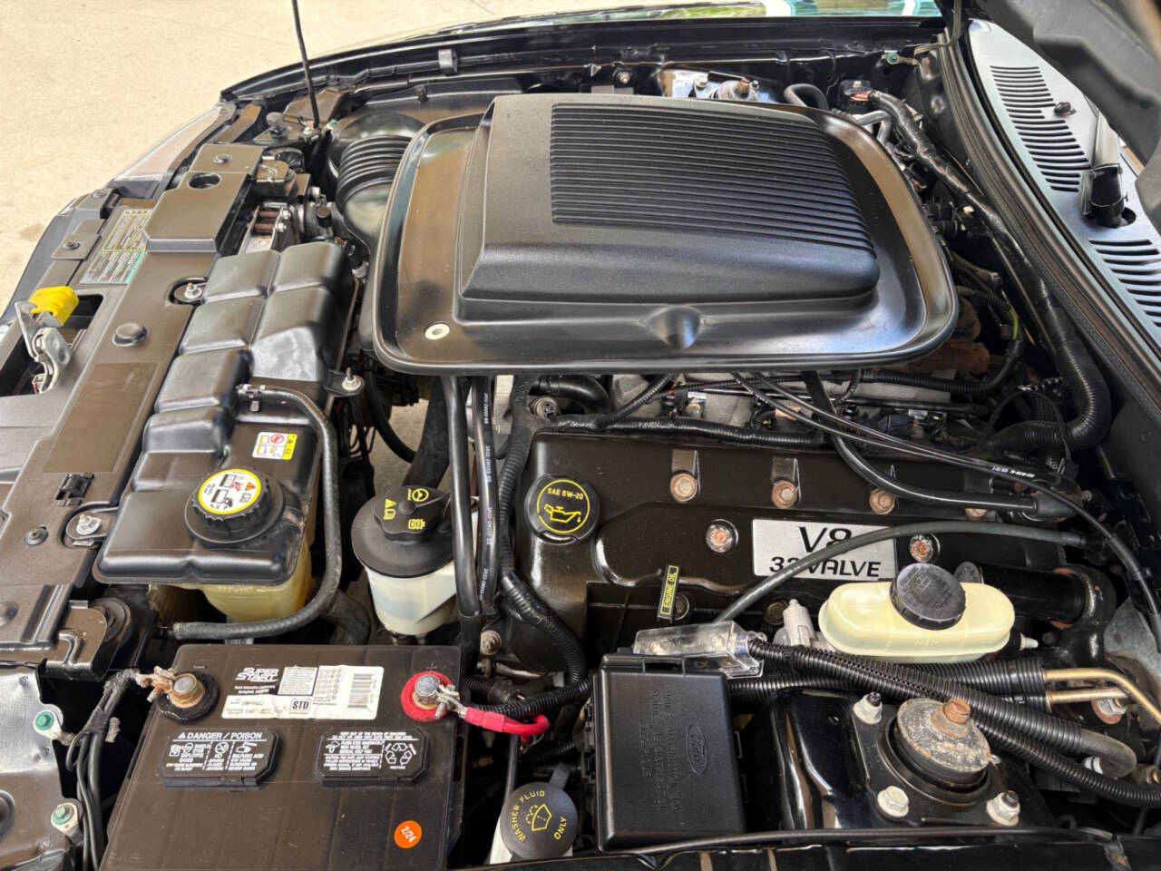 2003 Ford Mustang 41