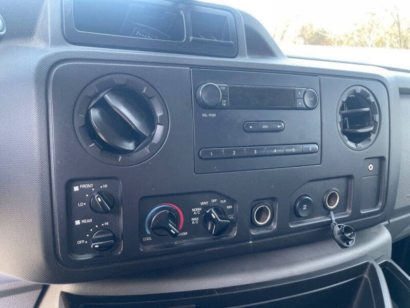 2013 Ford E-Series E-150