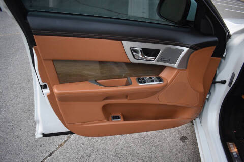 2015 Jaguar XF 5.0 Supercharged