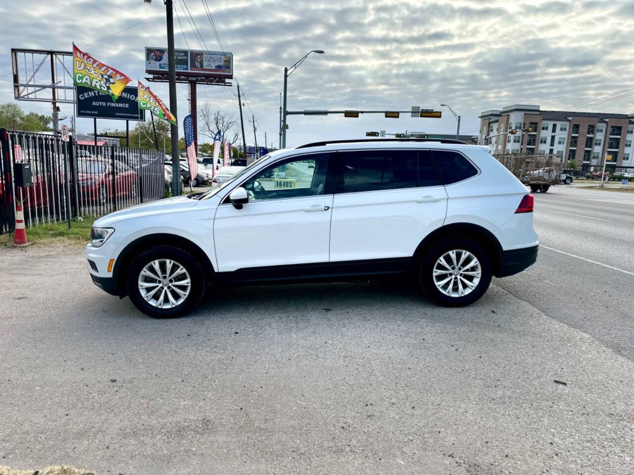 2019 Volkswagen Tiguan for sale at Central Union Auto Finance LLC in Austin, TX