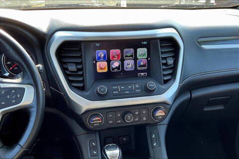 2017 GMC Acadia SLT-1