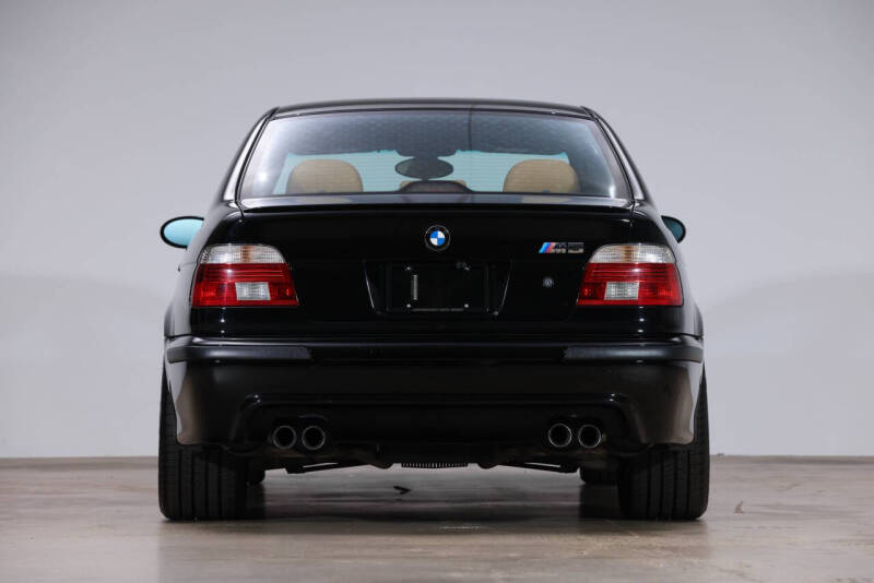 2003 BMW M5