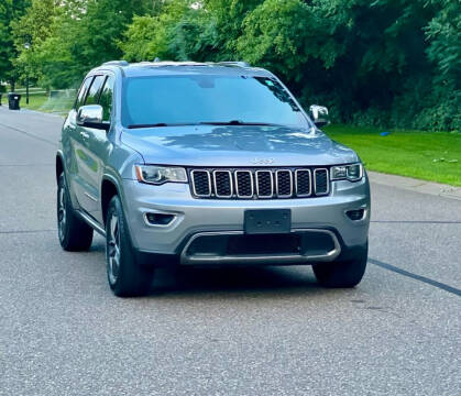 2017 Jeep Grand Cherokee for sale at You Win Auto in Burnsville MN