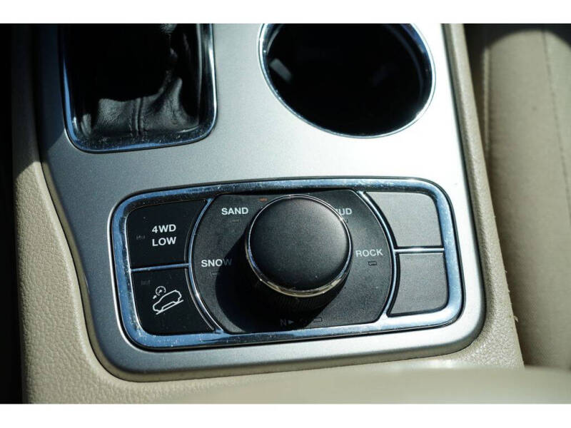 2019 Jeep Grand Cherokee Laredo E