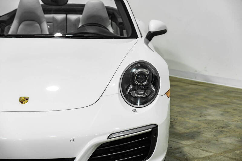 2017 Porsche 911 Carrera