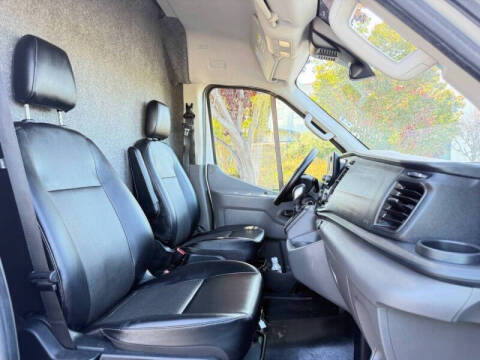 2021 Ford Transit 250