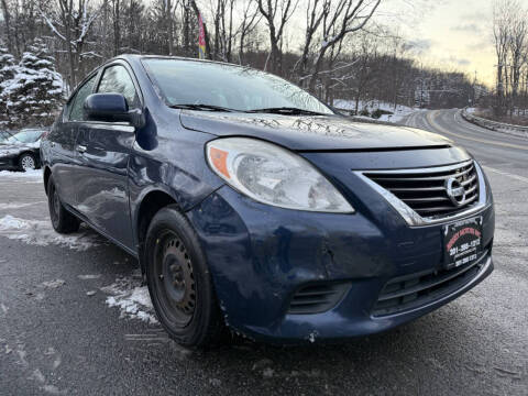 2013 Nissan Versa 1.6 S