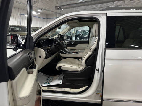 2023 Lincoln Navigator L Black Label