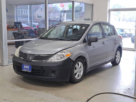 2009 Nissan Versa 1.8 S